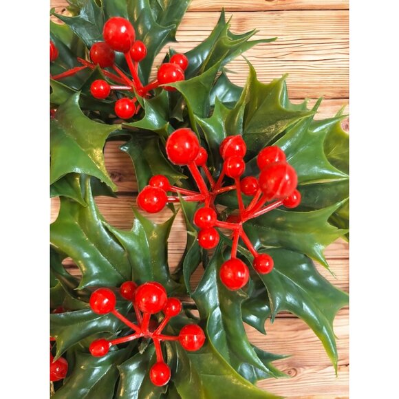 Vintage Holly Berry Christmas Plastic Candle Ring 10" - Picture 6 of 6